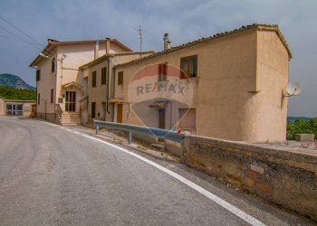 Foto 6 - Appartamento via Sant'Elia
 
5, Fabriano - foto 6