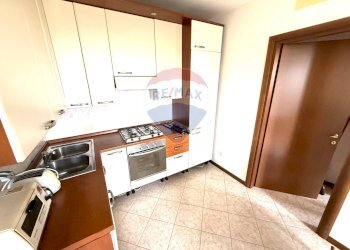 Cucina - Bilocale via XI febbraio
 
69, Villanterio - foto 4