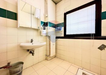 Bagno - Capannone Via Giulio Pastore
 
25, Certosa di Pavia - foto 14