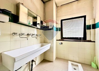 Bagno - Capannone Via Giulio Pastore
 
25, Certosa di Pavia - foto 17