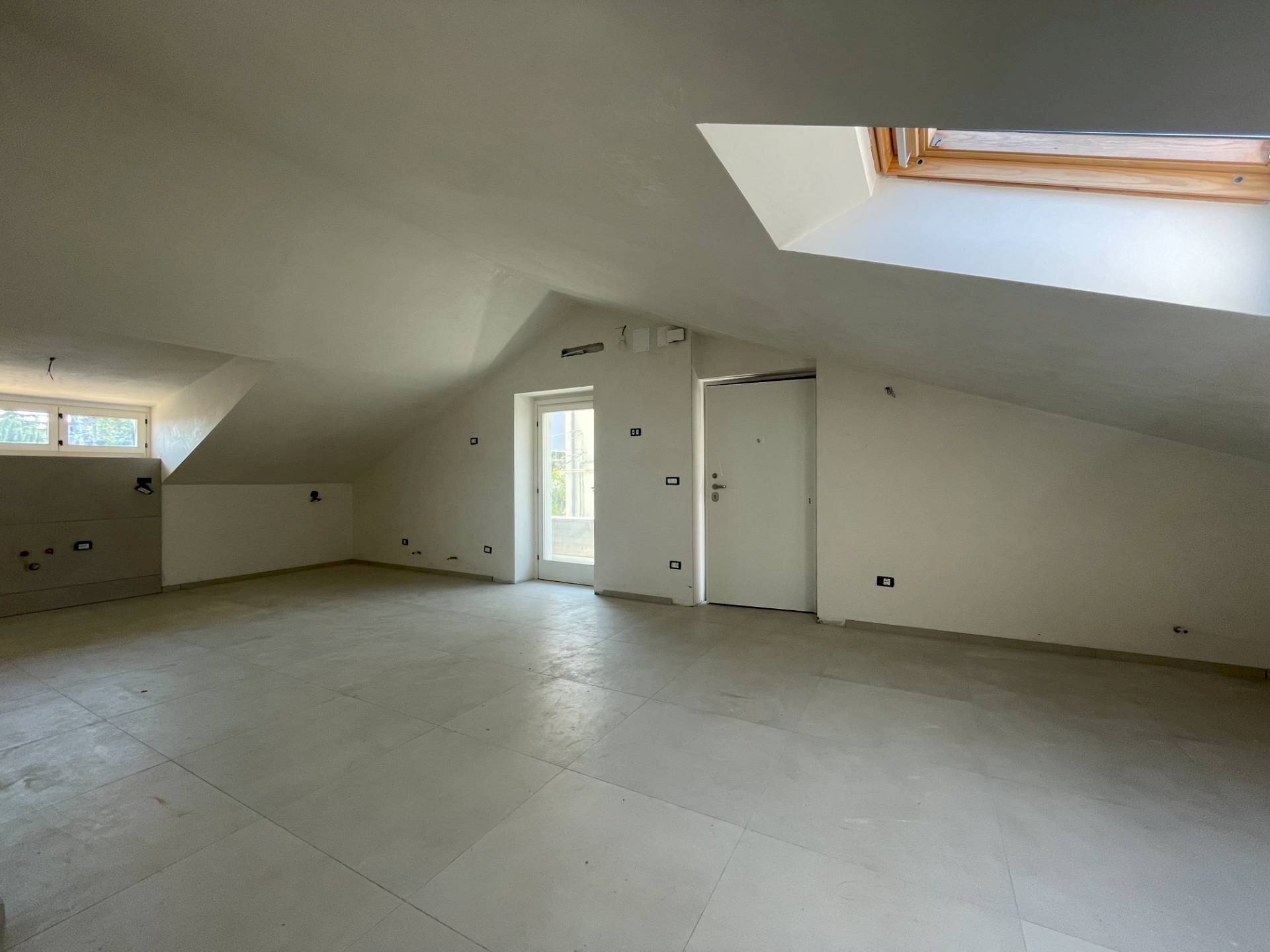 Foto 3 - Trilocale Via Adamello
 
15, Montesilvano - foto 3