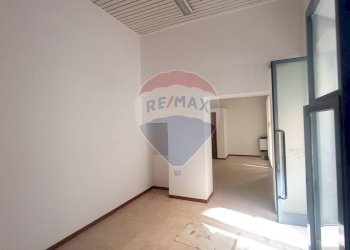 Stanza vuota - Locale Commerciale via marconi
 
24, Campobasso - foto 6