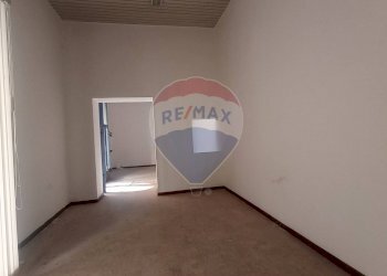 Stanza vuota - Locale Commerciale via marconi
 
24, Campobasso - foto 11