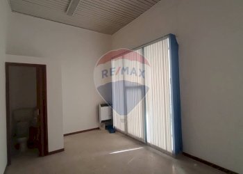 Stanza vuota - Locale Commerciale via marconi
 
24, Campobasso - foto 12