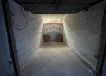 Parcheggio - Box Via Degli Alpini D'italia
 
10, Bari - foto 2