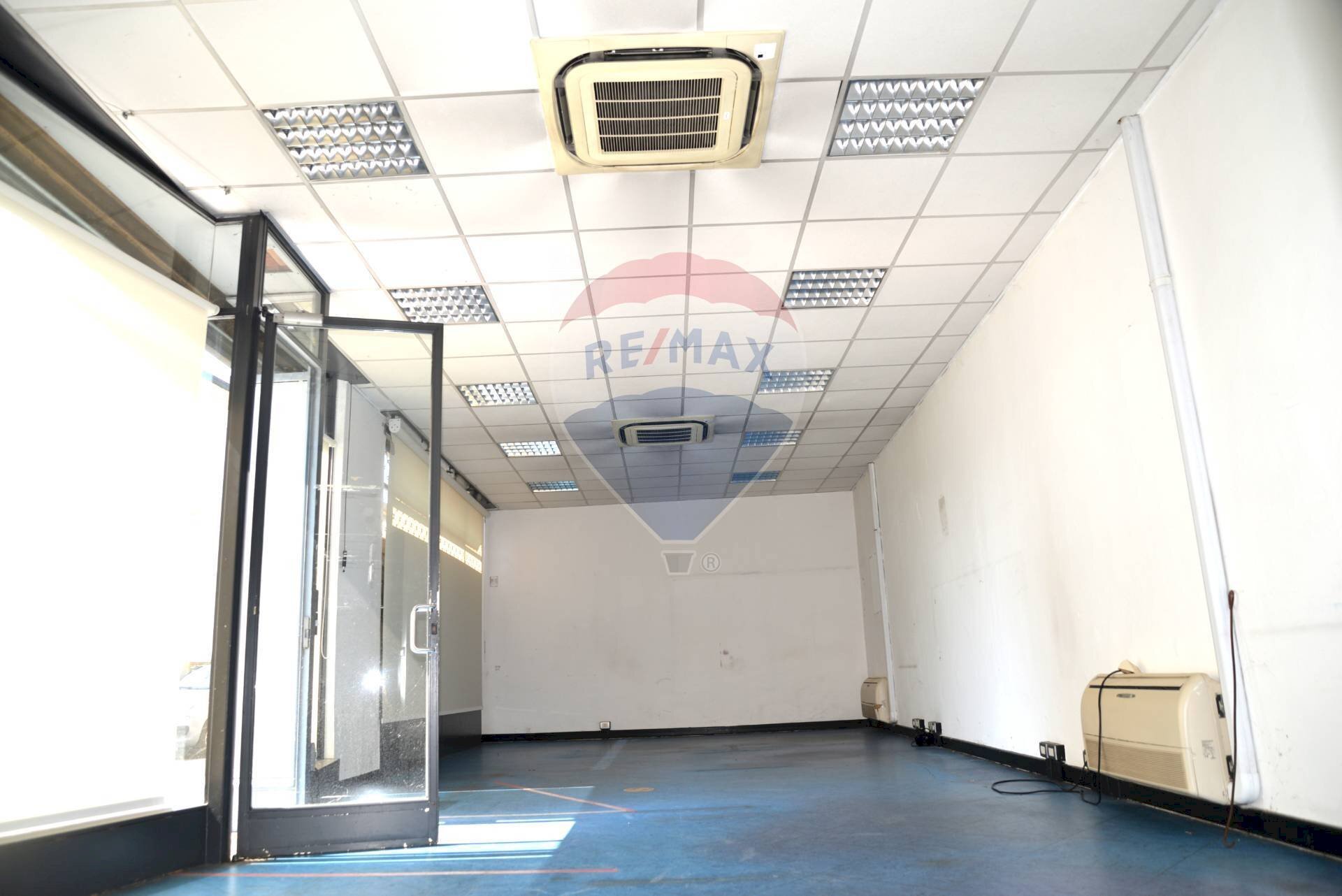 Stanza vuota - Ufficio via Menotti Morali
 
30, Capriate San Gervasio - foto 1