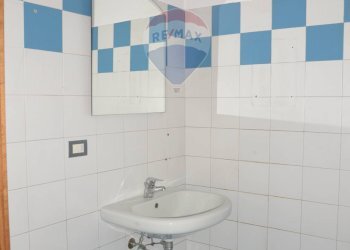 Bagno - Ufficio via Menotti Morali
 
30, Capriate San Gervasio - foto 4