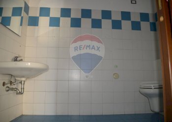 Bagno - Ufficio via Menotti Morali
 
30, Capriate San Gervasio - foto 6