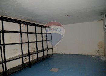 Stanza vuota - Ufficio via Menotti Morali
 
30, Capriate San Gervasio - foto 14