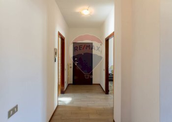 Hall / corridoio - Trilocale via V.Veneto
 
36, Capriate San Gervasio - foto 9