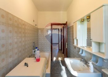 Bagno - Trilocale via V.Veneto
 
36, Capriate San Gervasio - foto 11