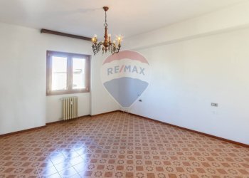 Stanza vuota - Trilocale via V.Veneto
 
36, Capriate San Gervasio - foto 12