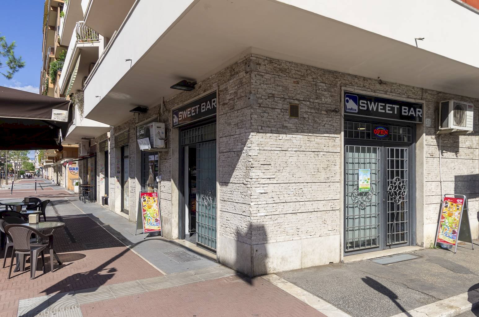 Foto 1 - Commercial Activity VIALE APPIO CLAUDIO
 
216, Roma - photo 1