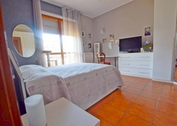 Camera da letto - Appartamento via Giovanni Falcone, 4, Mondovì - foto 11