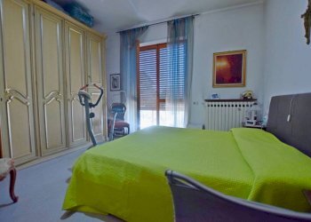 Camera da letto - Appartamento via Giovanni Falcone, 4, Mondovì - foto 14