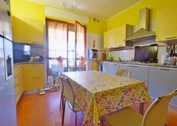 Cucina - Appartamento via Giovanni Falcone, 4, Mondovì - foto 8