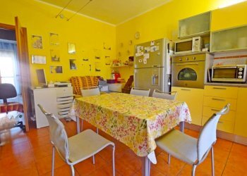 Cucina - Appartamento via Giovanni Falcone, 4, Mondovì - foto 9