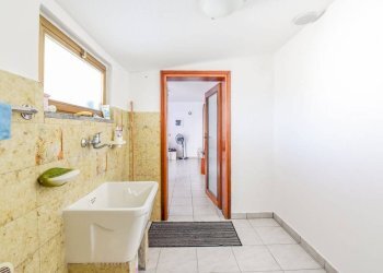 Lavanderia - Three-room apartment via Arrigo Boito, 11, Giussano - photo 8