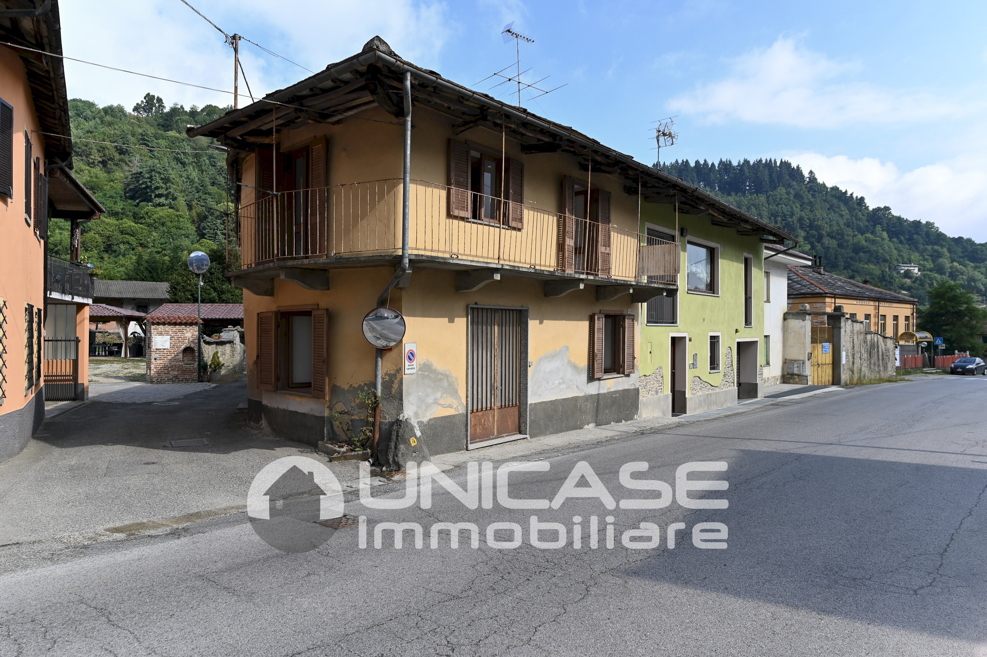 Independent house Via Paesana, 124, Barge - photo 1