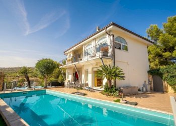 Villa Strada S. Antonio, Cipressa - photo 3