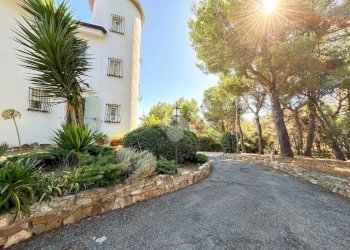 Villa Strada S. Antonio, Cipressa - photo 43