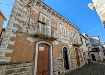 Casa indipendente Corso Giuseppe Garibaldi, 14, Roccasicura - foto 3