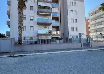 Foto 1 - Trilocale Via Carlo Alberto Dalla Chiesa, Alba Adriatica - foto 1