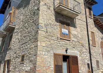 Foto 3 - Semi-detached house contrada capodipiano
 
34, Venarotta - photo 3