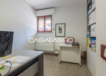 Foto 35 - Ufficio Via Weiden
 
35, Macerata - foto 35