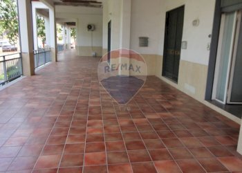 Terrazza - Locale Commerciale Corso del Popolo
 
44, Paterno - foto 6