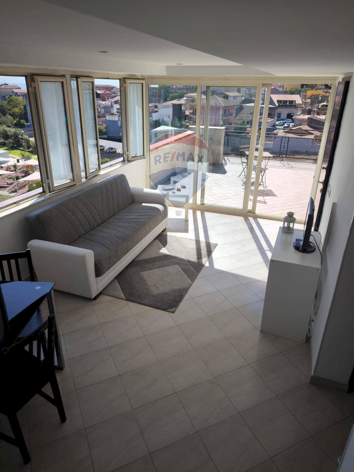 Soggiorno - Trilocale Via Del Caravaggio
37, Catania - foto 2