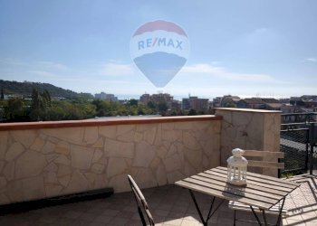 Terrazza - Trilocale Via Del Caravaggio
 
37, Catania - foto 4