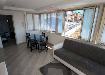 Sala da pranzo - Trilocale Via Del Caravaggio
 
37, Catania - foto 26