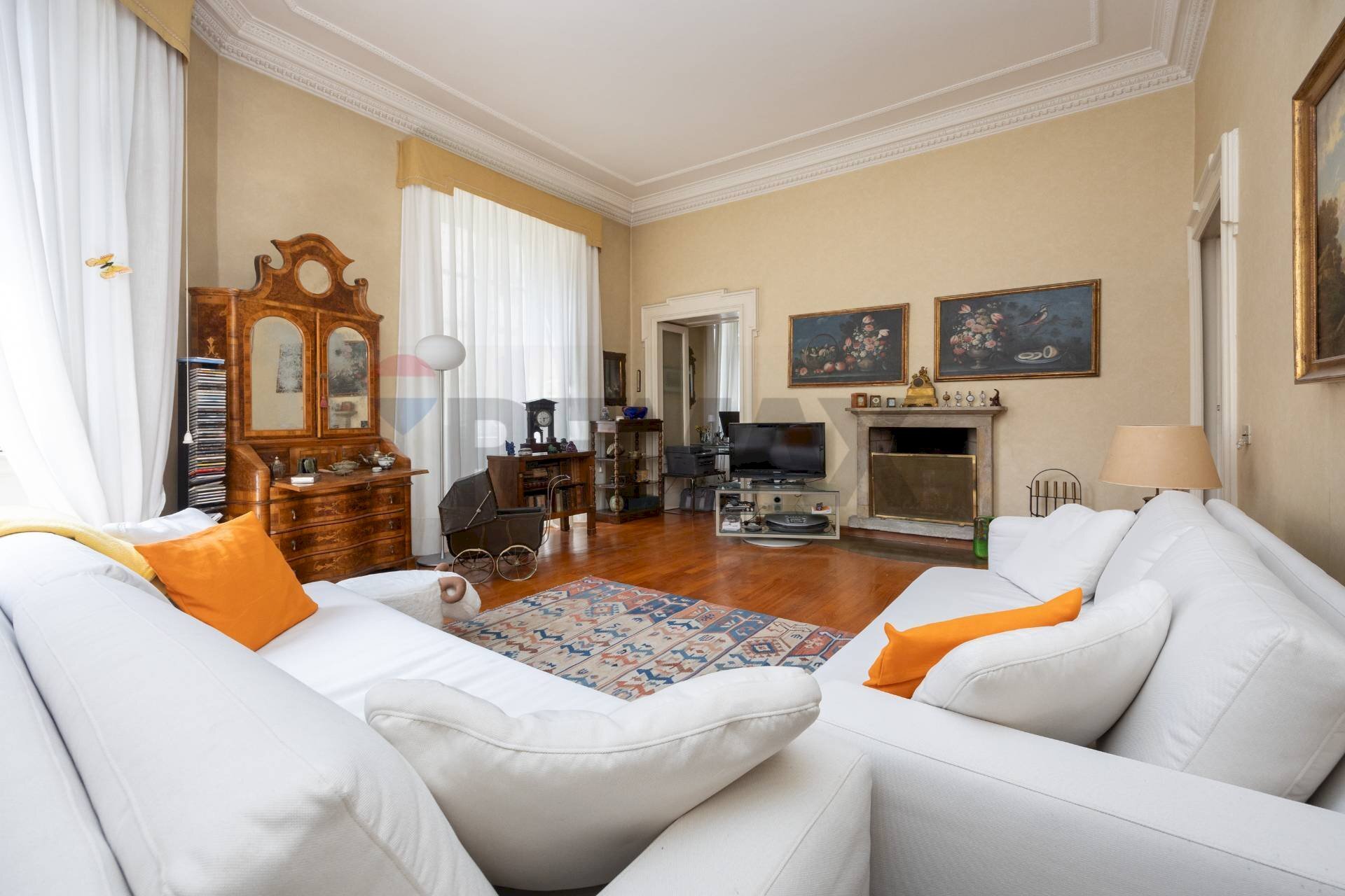 Soggiorno - Appartamento Via Giuseppe Garibaldi
 
30, Como - foto 1