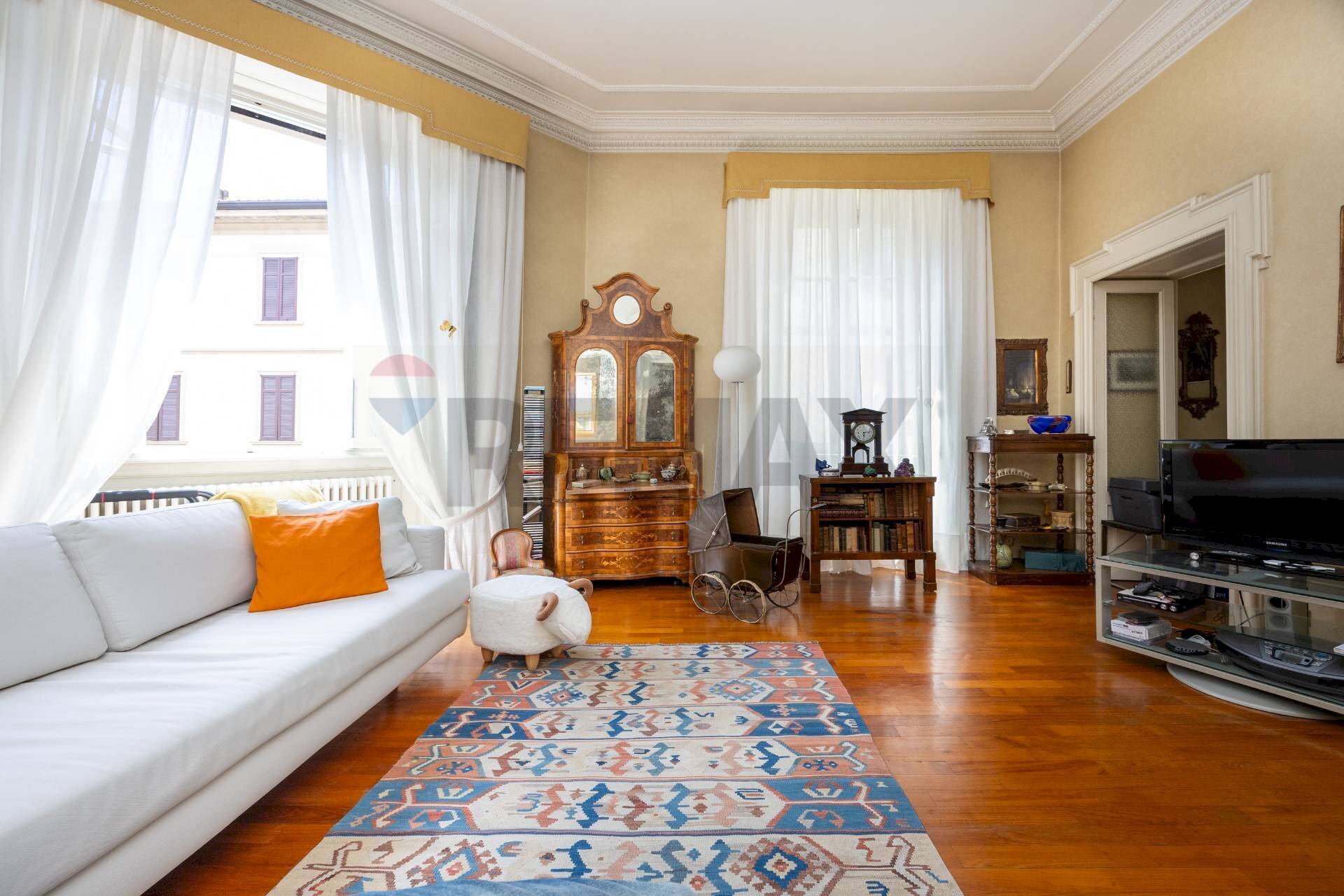 Soggiorno - Appartamento Via Giuseppe Garibaldi
 
30, Como - foto 3