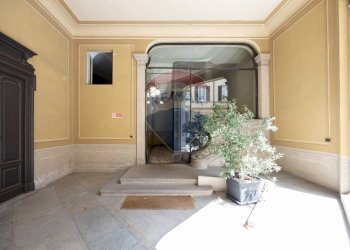 Ricezione / Lobby - Appartamento Via Giuseppe Garibaldi
 
30, Como - foto 3