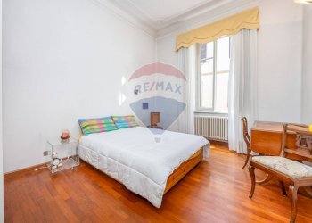 Camera / camera da letto - Appartamento Via Giuseppe Garibaldi
 
30, Como - foto 19