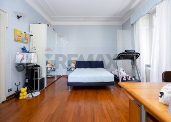 Camera / camera da letto - Apartment Via Giuseppe Garibaldi
 
30, Como - photo 9