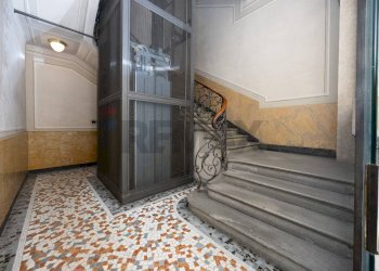Ricezione / Lobby - Apartment Via Giuseppe Garibaldi
 
30, Como - photo 21