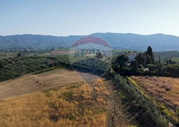 Vista delle montagne - Terreno agricolo Via Cerretana
 
164, Vinci - foto 19