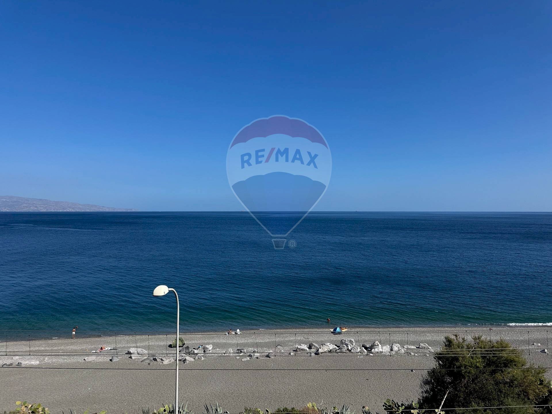 Vista dell\'acqua - Casa indipendente Ss114
 
1, Scaletta Zanclea - foto 1