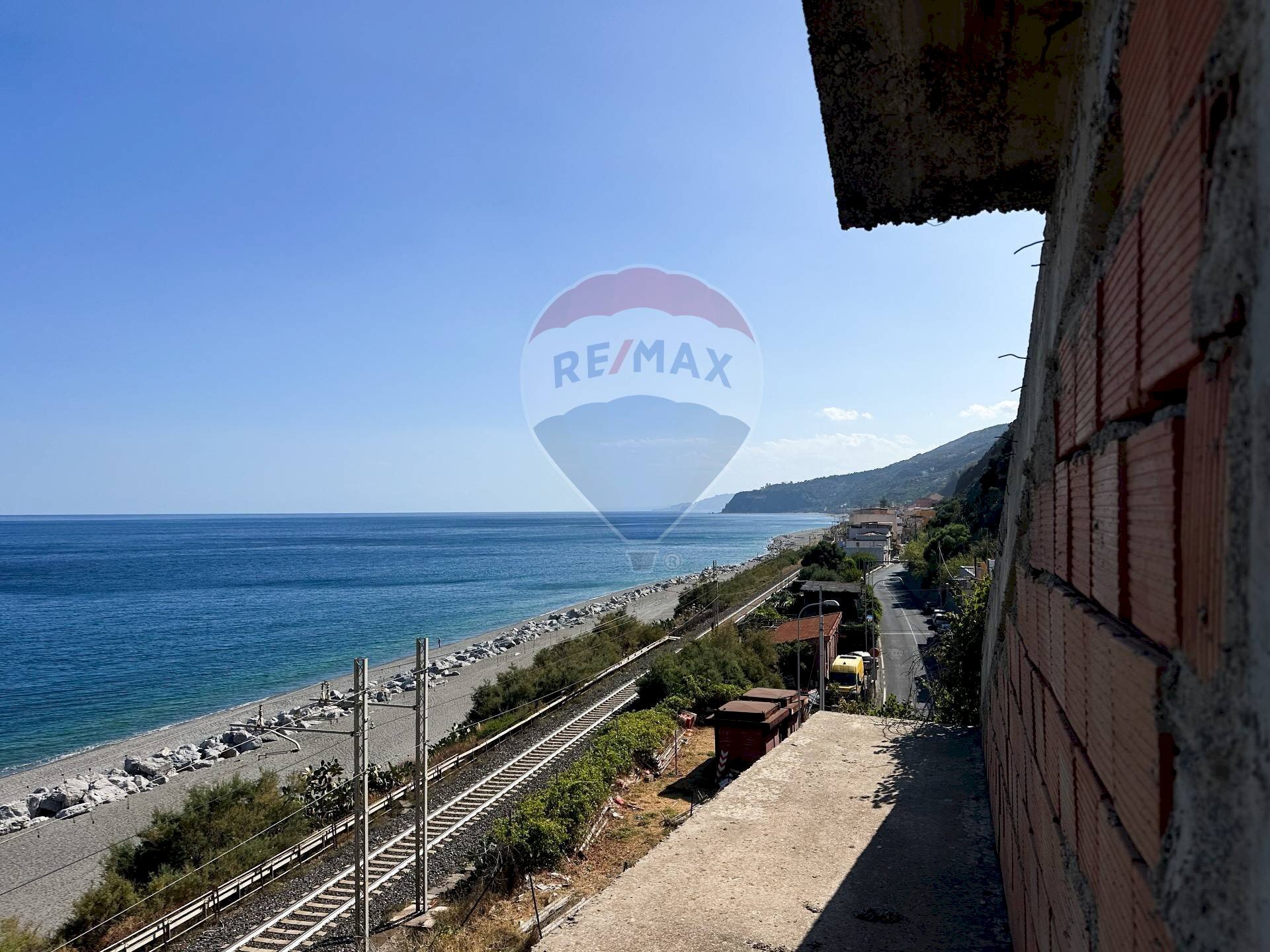 Vista dell\'acqua - Casa indipendente Ss114
 
1, Scaletta Zanclea - foto 3