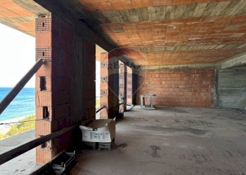 Parcheggio - Casa indipendente Ss114
 
1, Scaletta Zanclea - foto 12