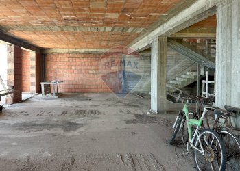 Parcheggio - Casa indipendente Ss114
 
1, Scaletta Zanclea - foto 21