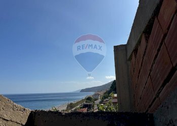 Vista dell\'acqua - Casa indipendente Ss114
 
1, Scaletta Zanclea - foto 27