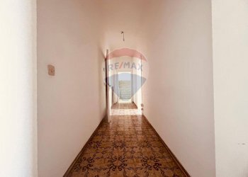 Hall / corridoio - Casa indipendente Rosignano Marittimo - foto 11