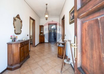 Hall / corridoio - Azienda agricola VIA PO MORTO
 
36, Torricella del Pizzo - foto 8