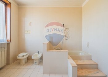 Bagno - Azienda agricola VIA PO MORTO
 
36, Torricella del Pizzo - foto 45