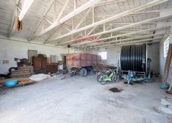 Parcheggio - Azienda agricola VIA PO MORTO
 
36, Torricella del Pizzo - foto 46