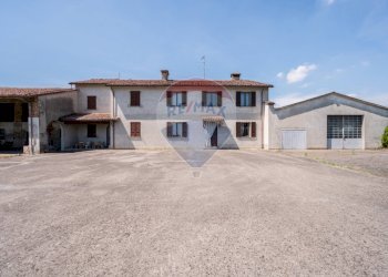 Casa all\'aperto - Azienda agricola VIA PO MORTO
 
36, Torricella del Pizzo - foto 49